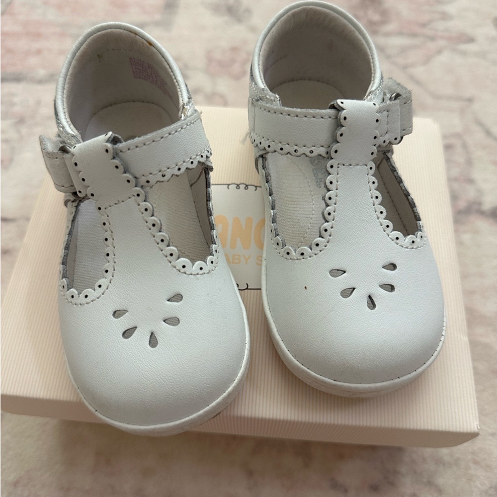 L’amour Angel White Mary Janes